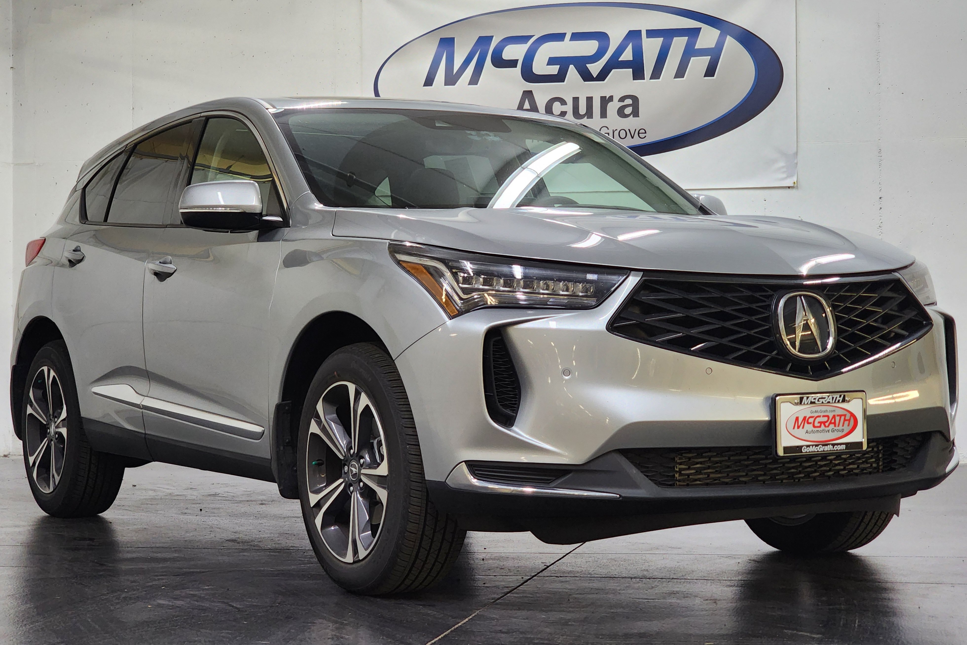 Certified 2025 Acura RDX w/ Technology Package AWD/4WD image 2