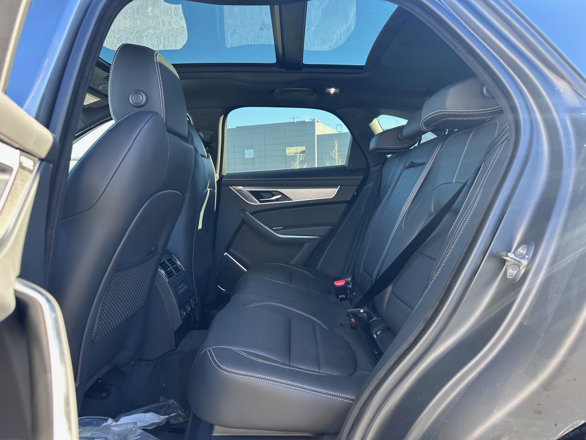 New 2026 Jaguar F-PACE R-Dynamic S image 11
