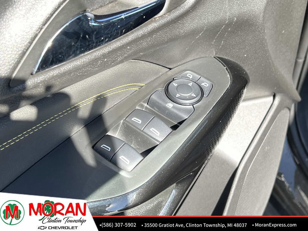 Certified 2024 Chevrolet Trax LT w/ Driver Confidence Package image 16