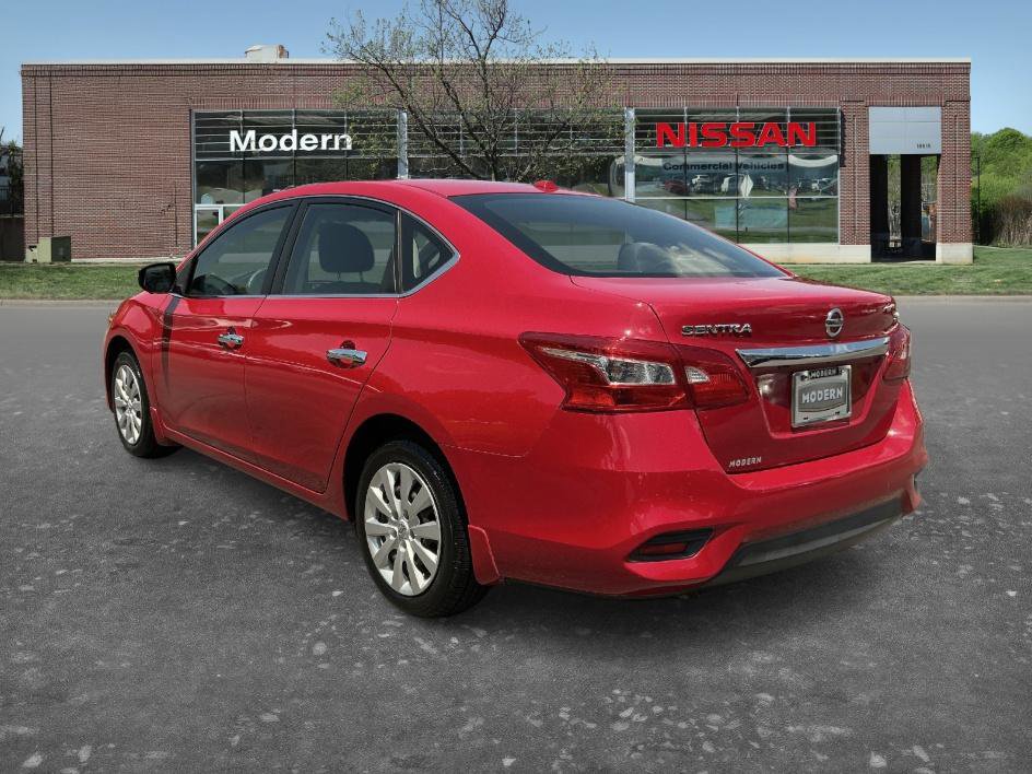 Used 2017 Nissan Sentra SV w/ Driver's Assist Package FWD image 2