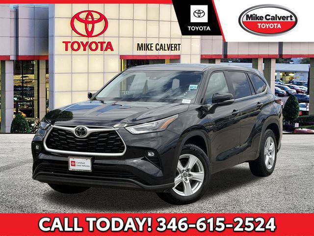 Certified 2024 Toyota Highlander LE FWD image 1