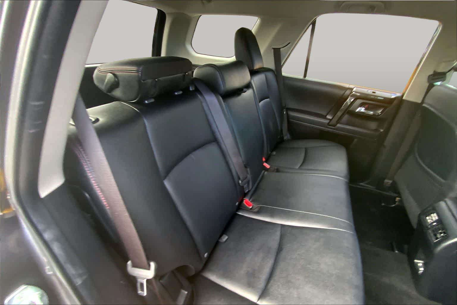 Used 2021 Toyota 4Runner TRD Off-Road Premium AWD/4WD image 37