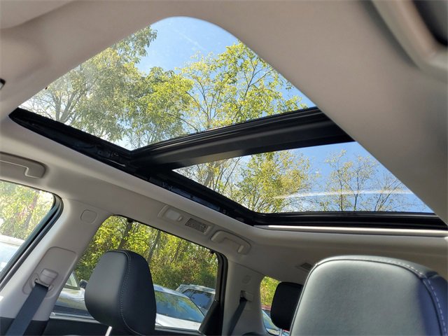 New 2025 Nissan Pathfinder SL w/ SL Premium Package image 7