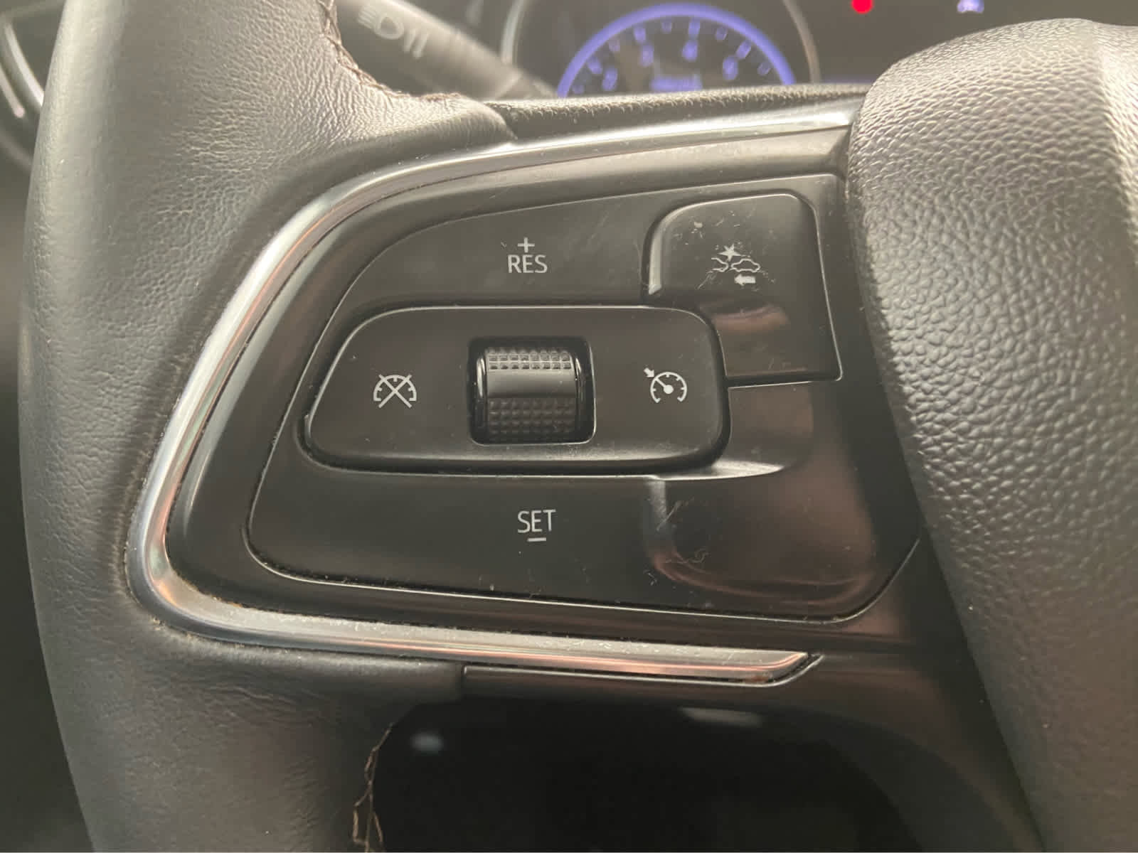 Used 2022 Buick Encore GX Select w/ Sport Touring Package image 20