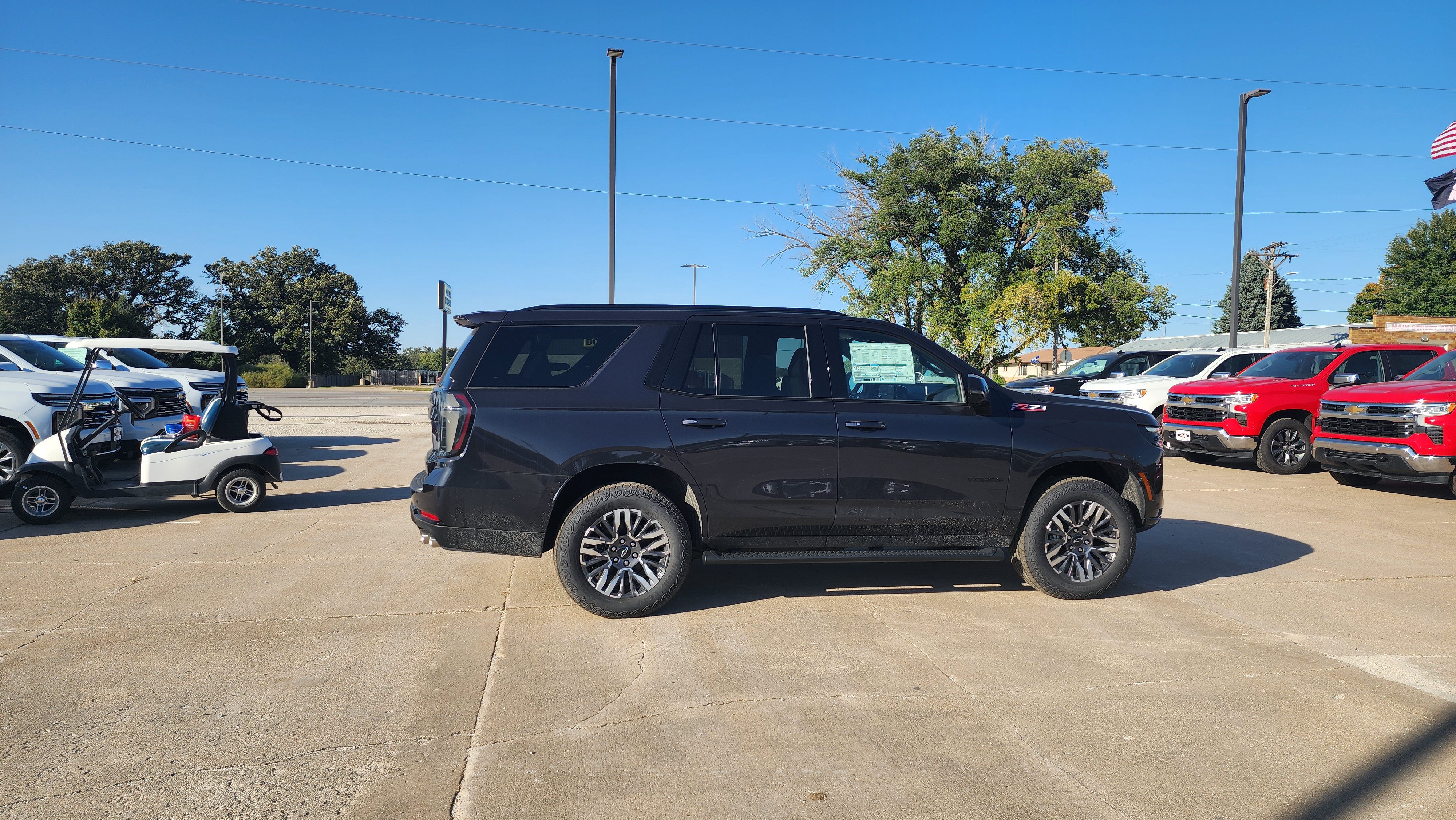 New 2026 Chevrolet Tahoe Z71 w/ Z71 Off-Road Package AWD/4WD image 4