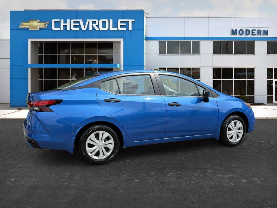 Used 2021 Nissan Versa S FWD image 5
