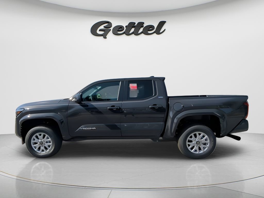 Used 2025 Toyota Tacoma SR5 image 5
