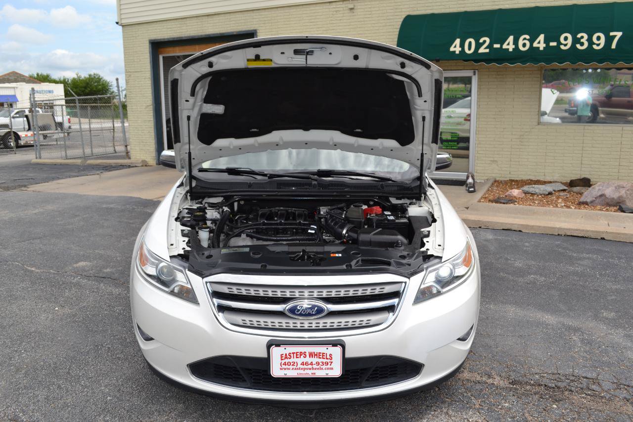 Used 2010 Ford Taurus Limited AWD/4WD image 53