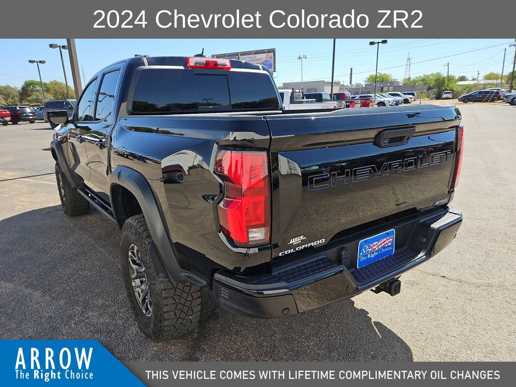 Used 2024 Chevrolet Colorado ZR2 w/ Technology Package AWD/4WD image 9