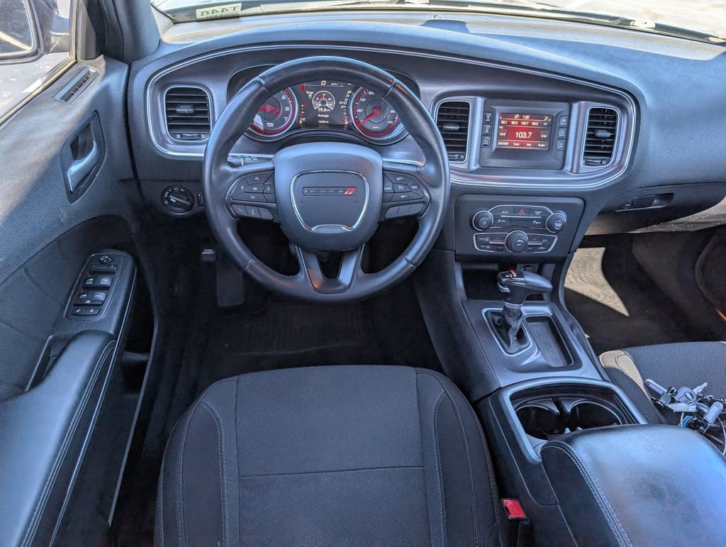 Used 2017 Dodge Charger SE w/ Travel & Safety Group image 10