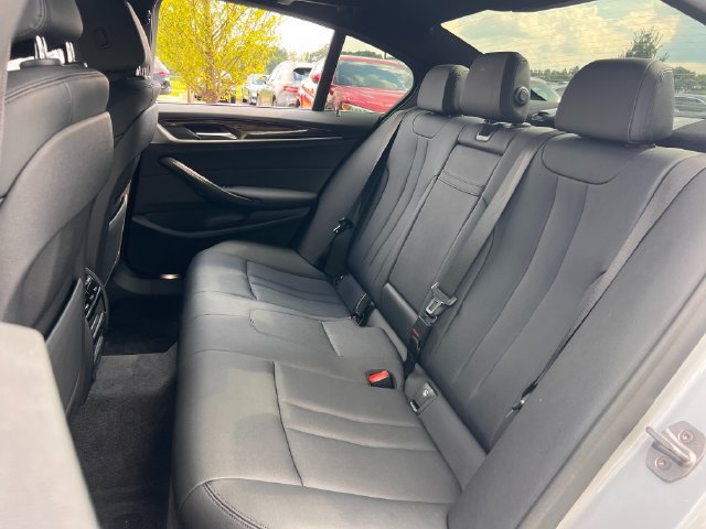 Used 2020 BMW 530e w/ Convenience Package RWD image 18