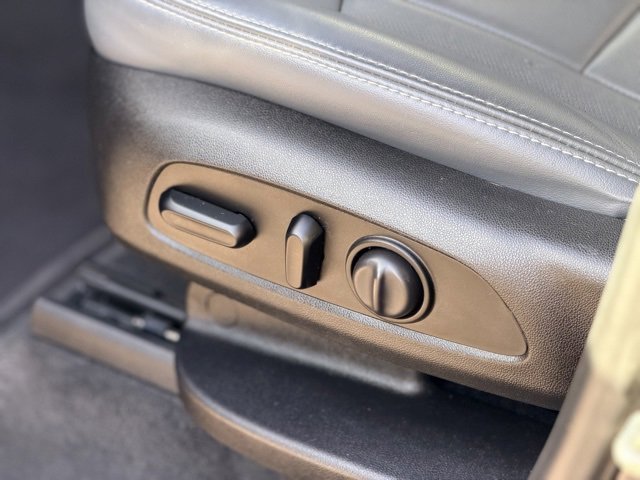 Used 2020 Buick Enclave Essence w/ Sound and Sites Package image 7