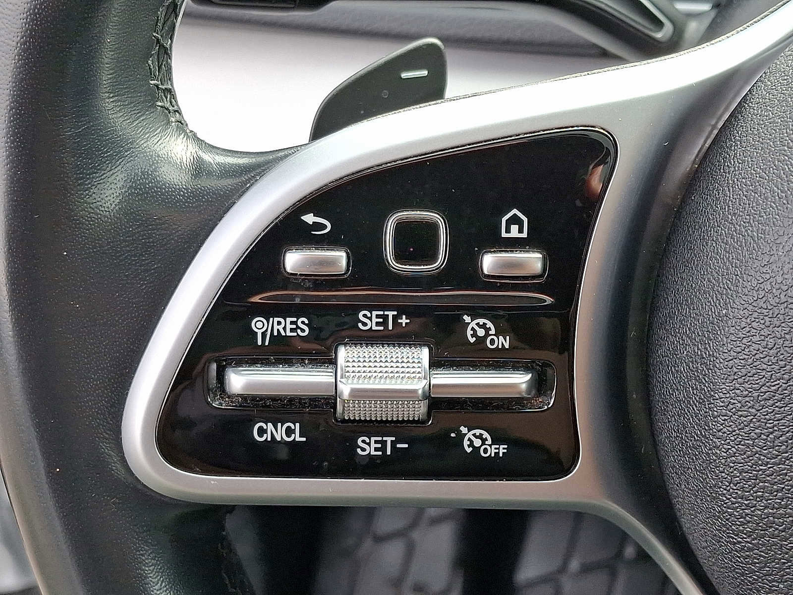 Used 2020 Mercedes-Benz GLE 450 4MATIC image 22