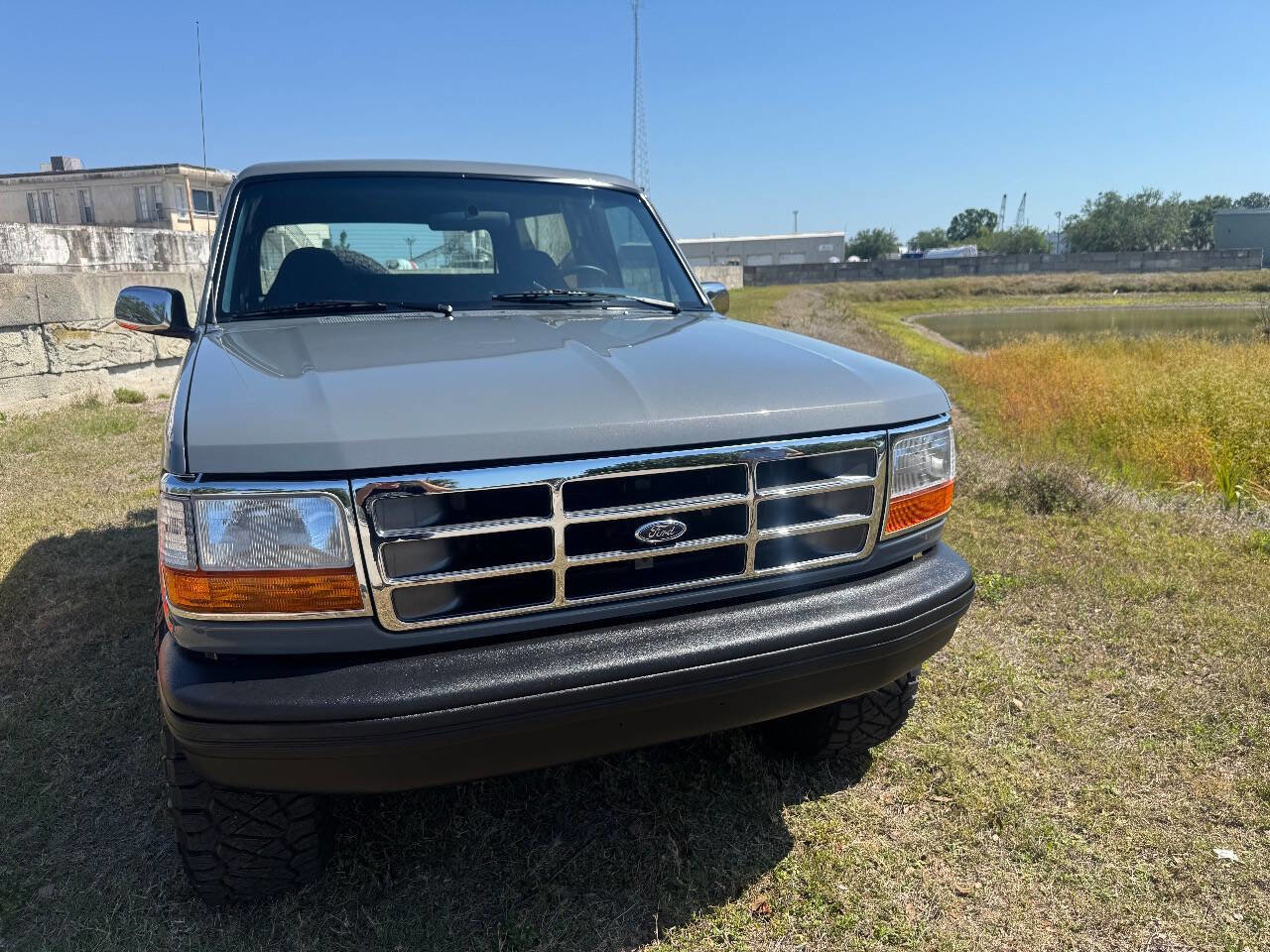 Used 1995 Ford Bronco XLT image 45