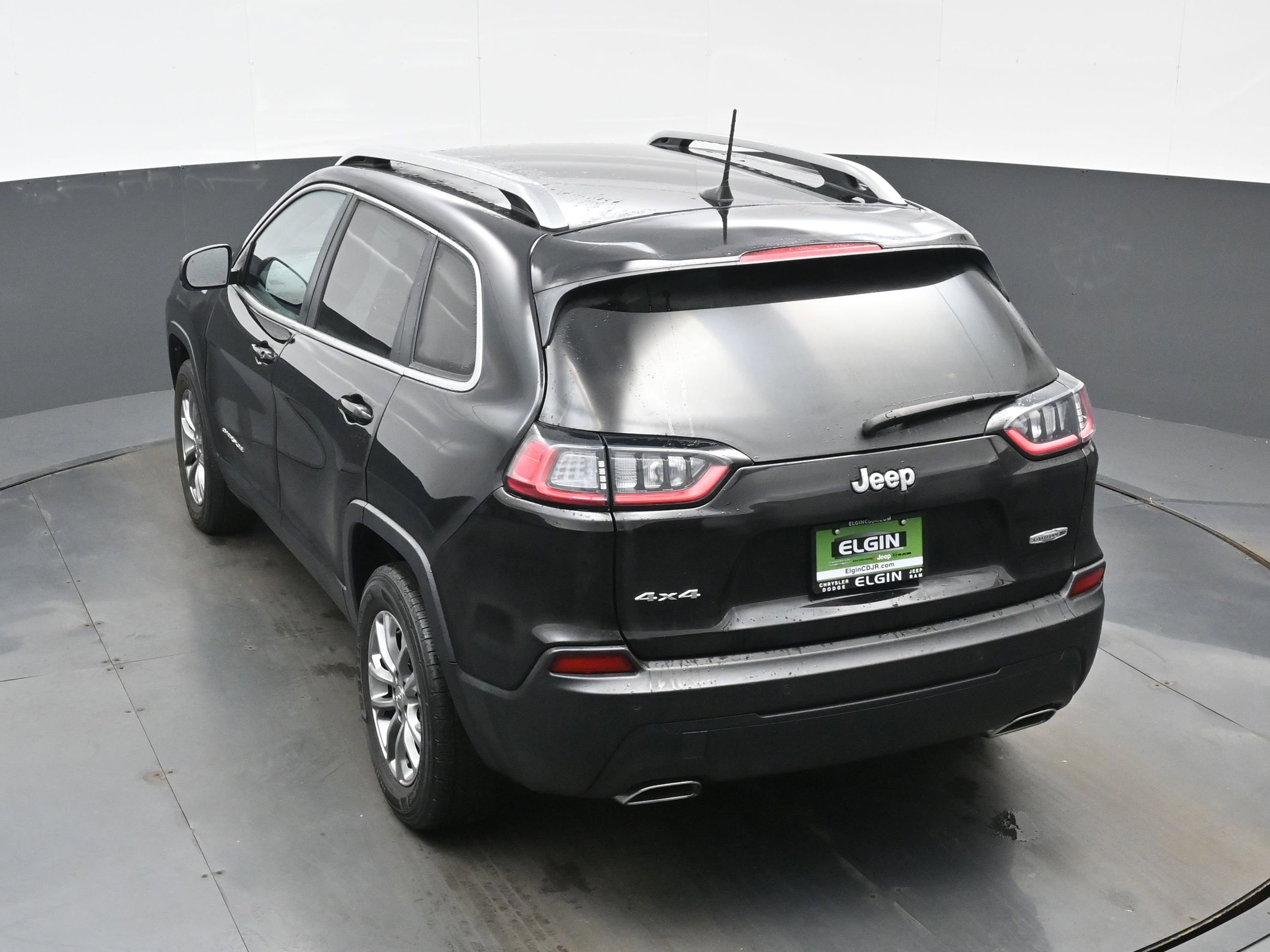 Used 2021 Jeep Cherokee Latitude Lux w/ Mopar Interior Package image 34