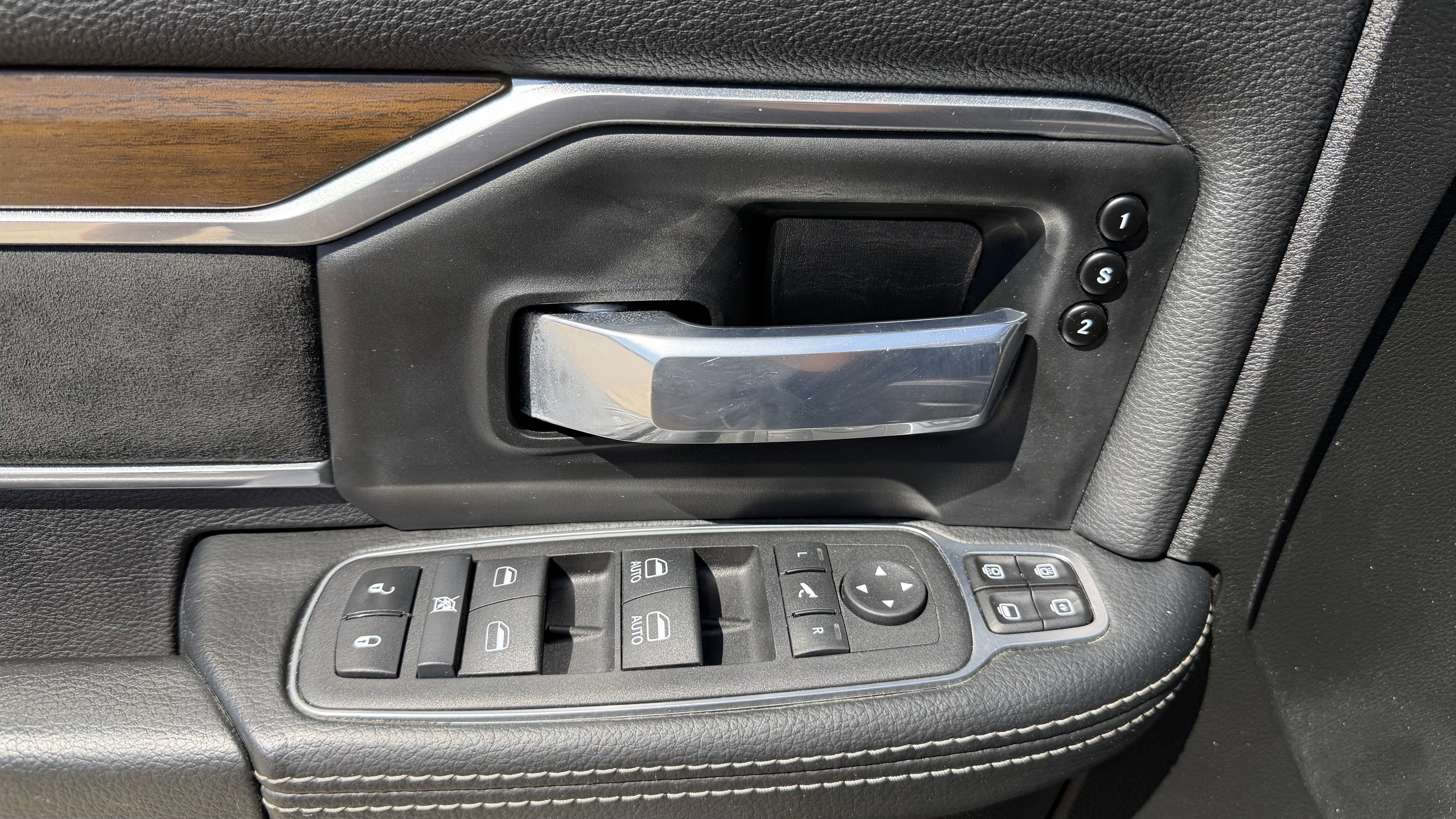 Used 2024 RAM 2500 Laramie image 15