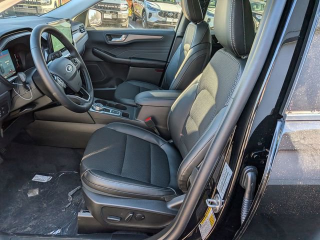 New 2026 Ford Escape SE image 9