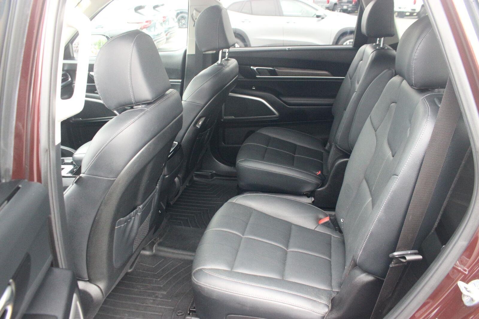 Used 2022 Kia Telluride EX w/ EX Premium Package AWD/4WD image 34