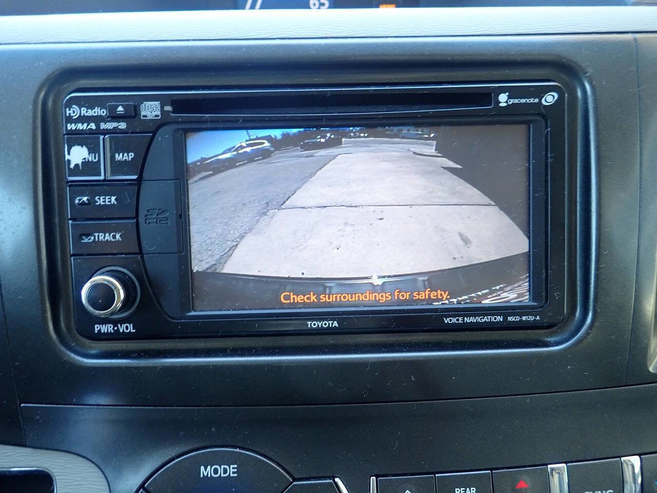 Used 2013 Toyota Sienna XLE FWD image 5