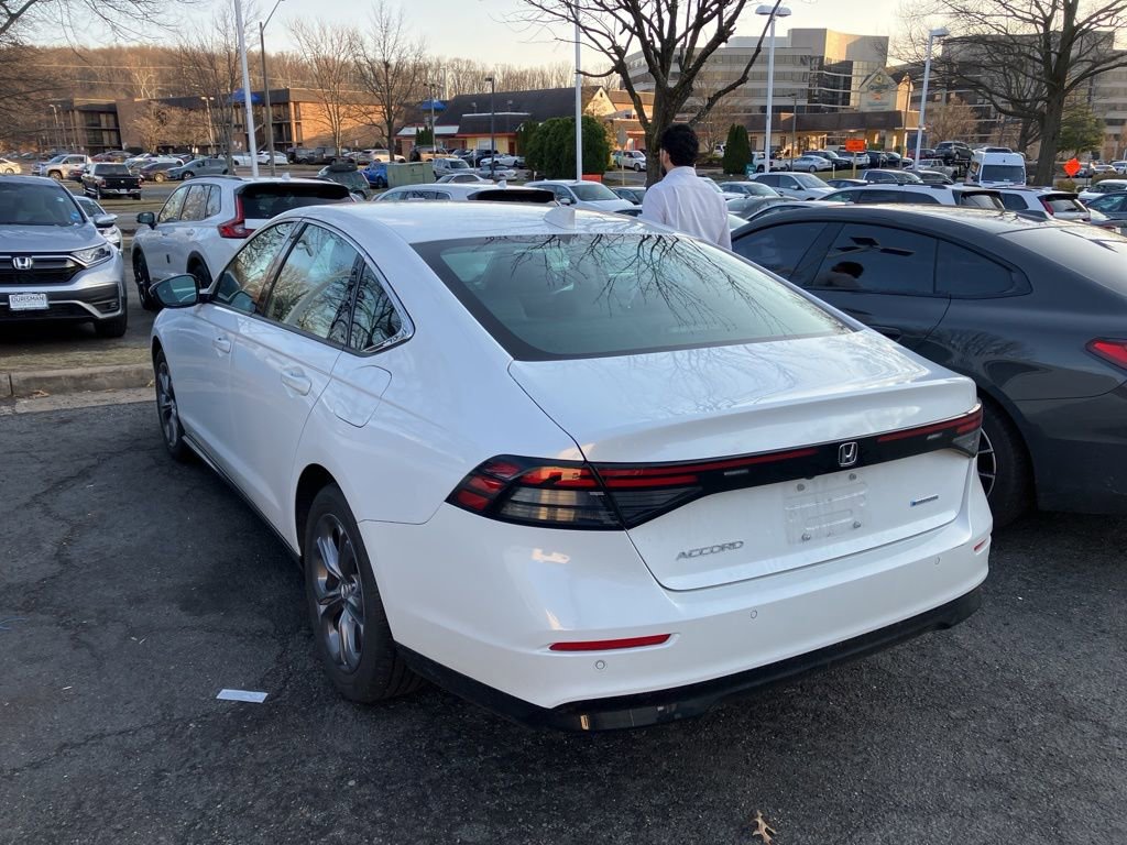Used 2023 Honda Accord EX-L image 9