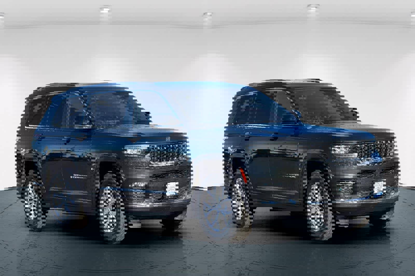 Used 2022 Jeep Grand Cherokee L Limited w/ Trailer Tow Group (B) image 5