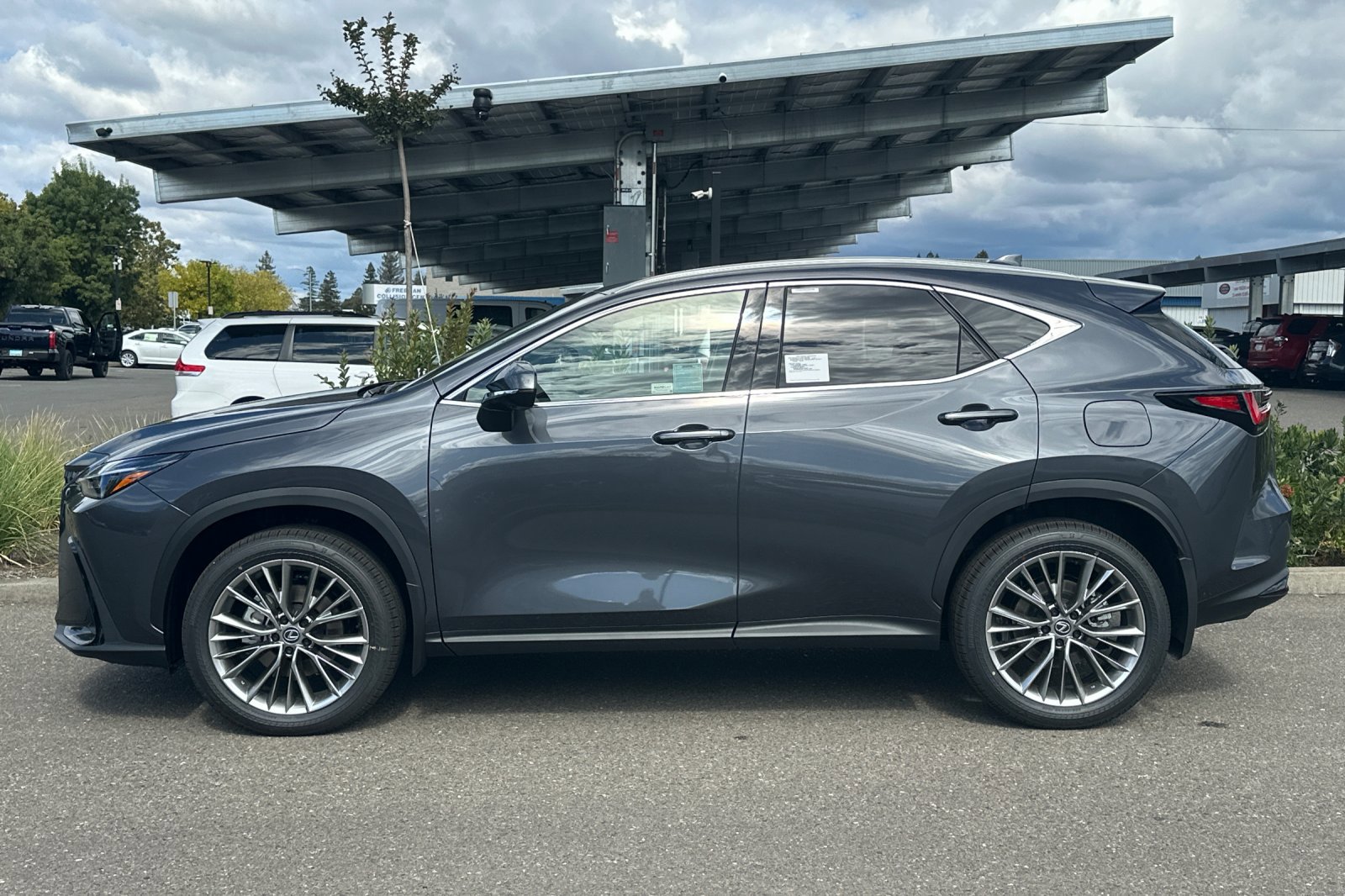 New 2025 Lexus NX 350h AWD w/ Premium Package image 7