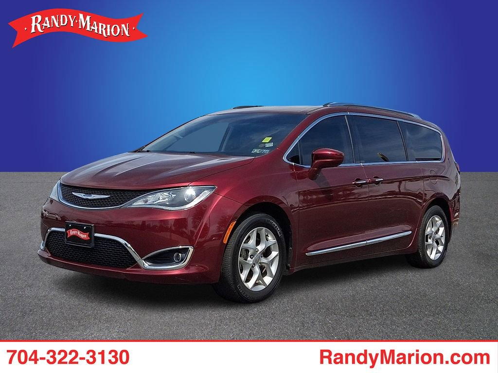 Used 2019 Chrysler Pacifica Touring-L Plus w/ Tire & Wheel Group image 1