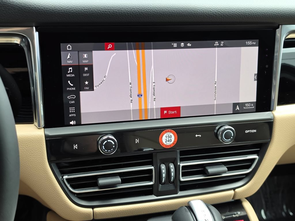 Certified 2026 Porsche Macan AWD/4WD image 22