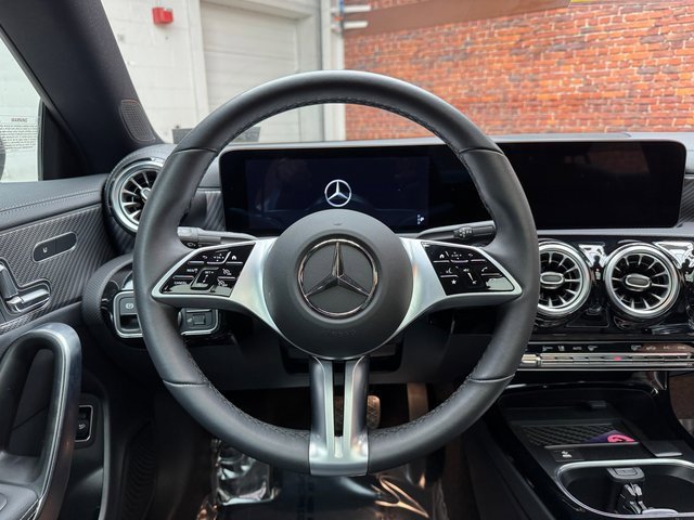 Used 2025 Mercedes-Benz CLA 250 4MATIC image 14