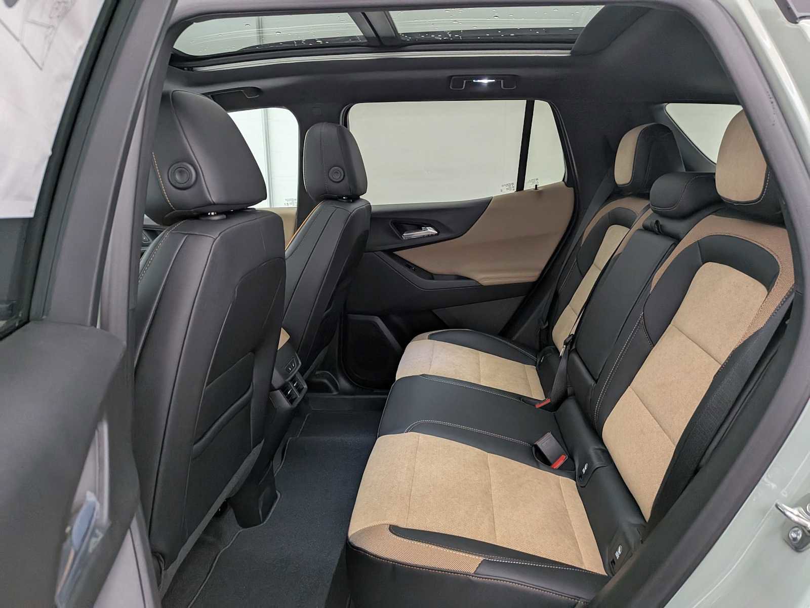 New 2026 Chevrolet Equinox ACTIV w/ Convenience Package III image 20