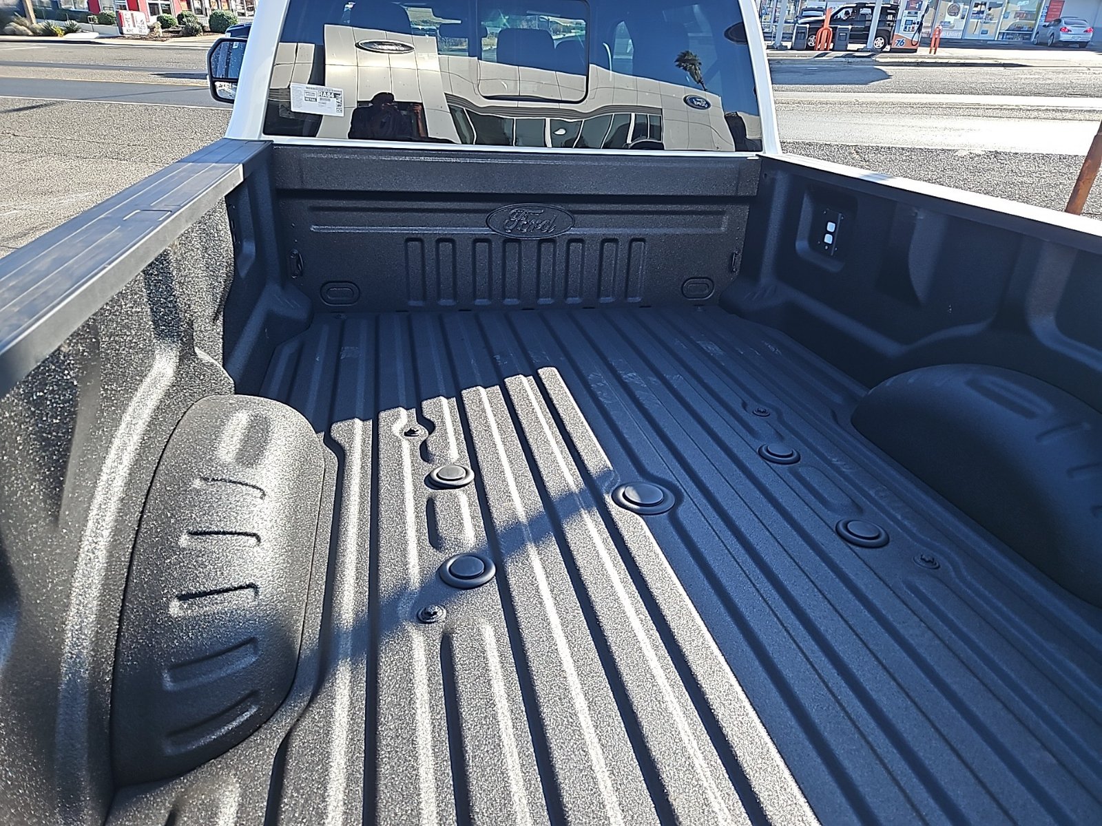 New 2027 Ford F450 Platinum w/ FX4 Off-Road Package AWD/4WD image 12