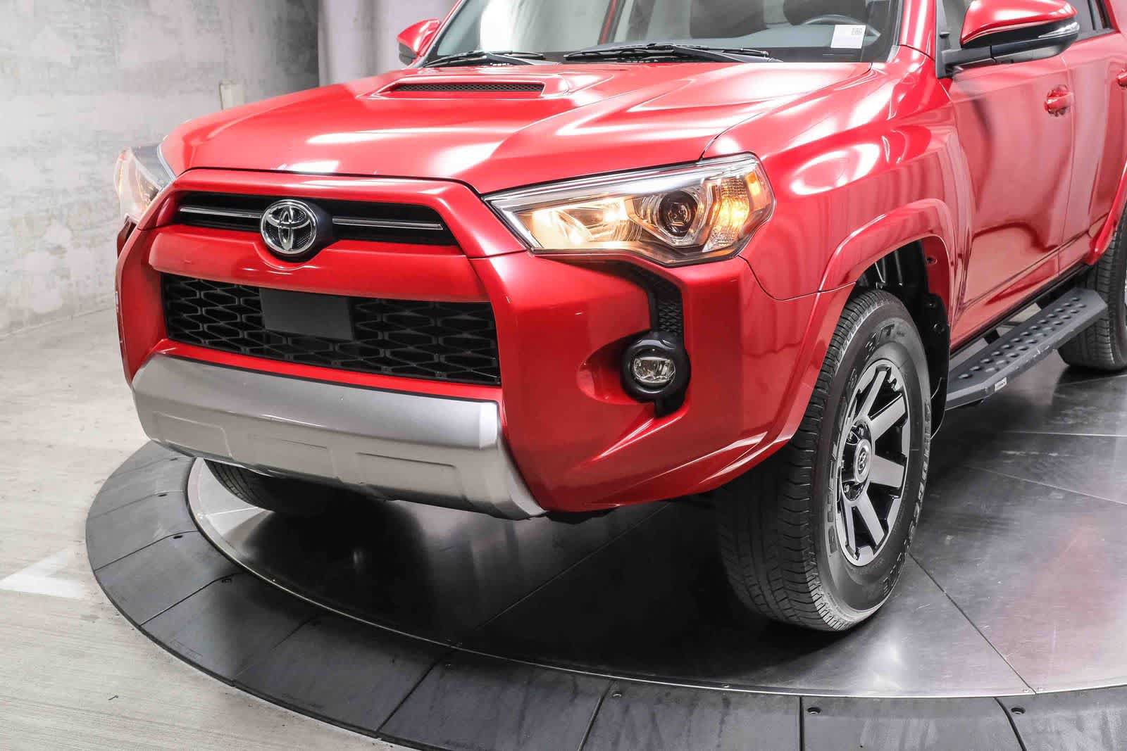 Used 2023 Toyota 4Runner TRD Off-Road Premium w/ Moonroof Package AWD/4WD image 12