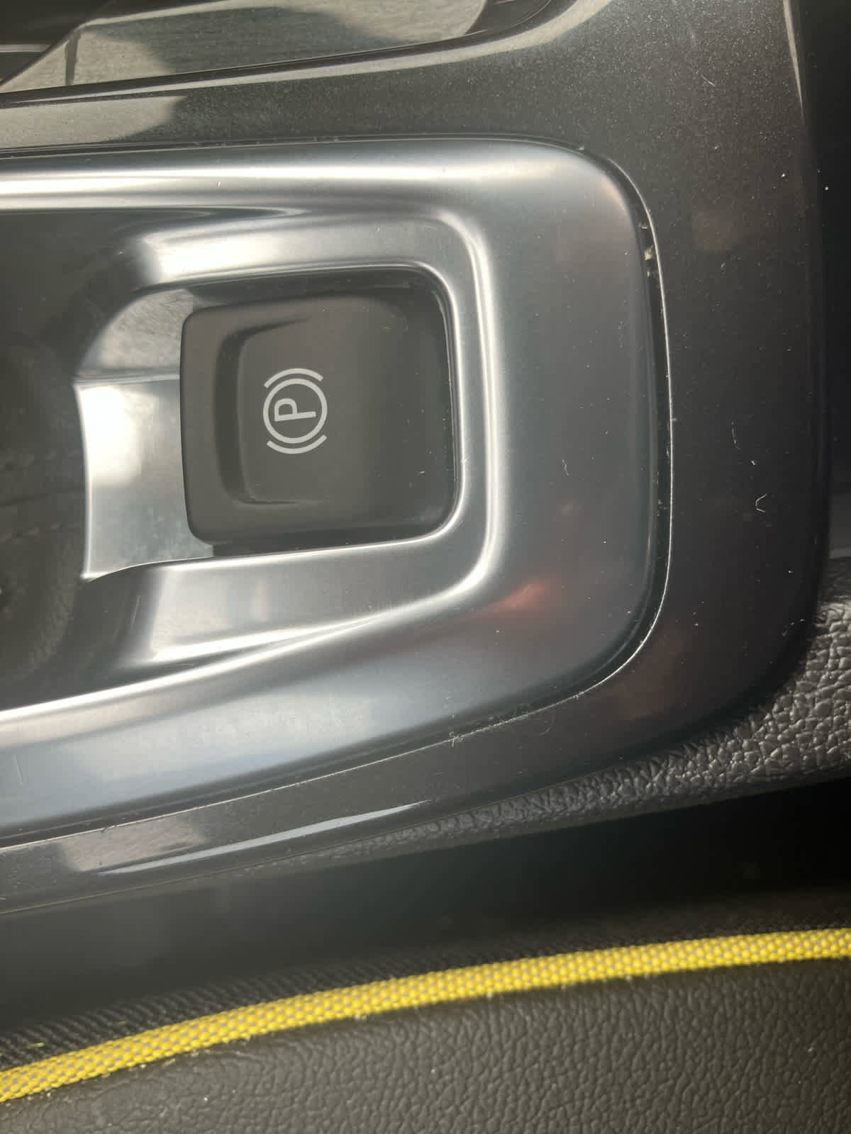 Used 2024 Chevrolet TrailBlazer ACTIV w/ Driver Confidence Package image 28