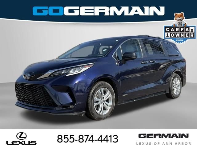 Used 2021 Toyota Sienna XSE w/ XSE Plus Package