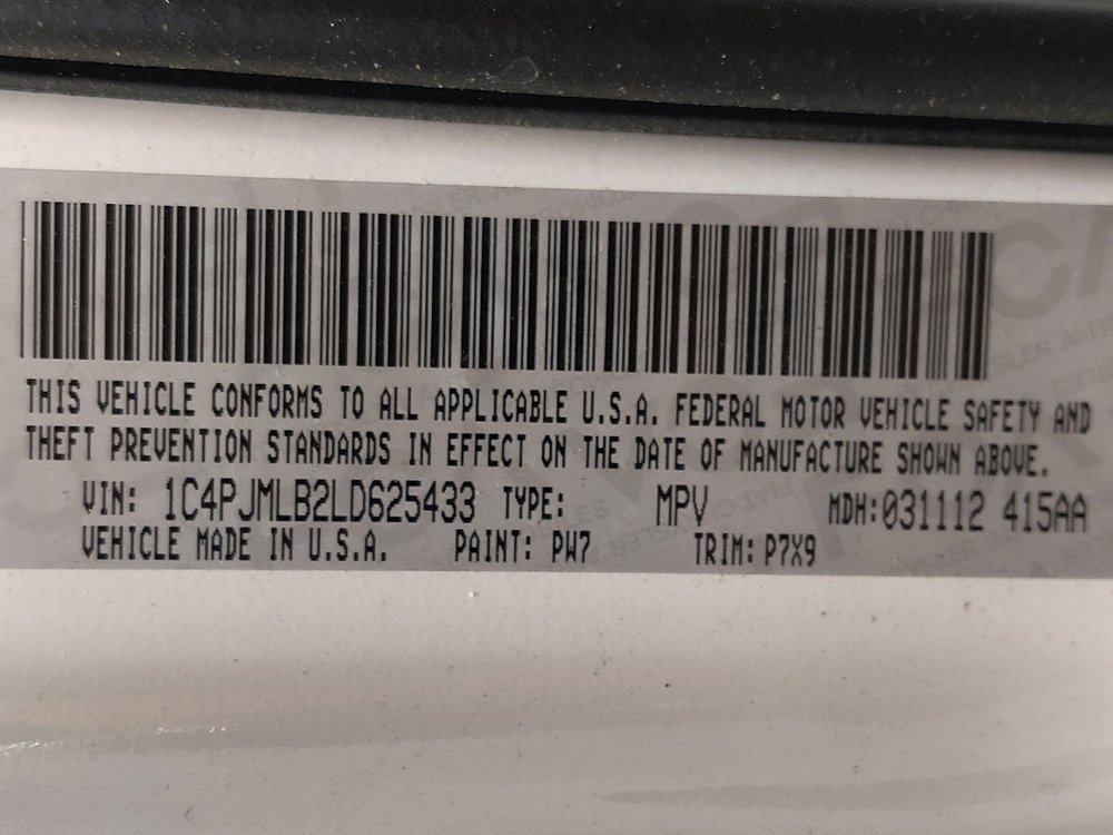 Used 2020 Jeep Cherokee Latitude Plus image 33