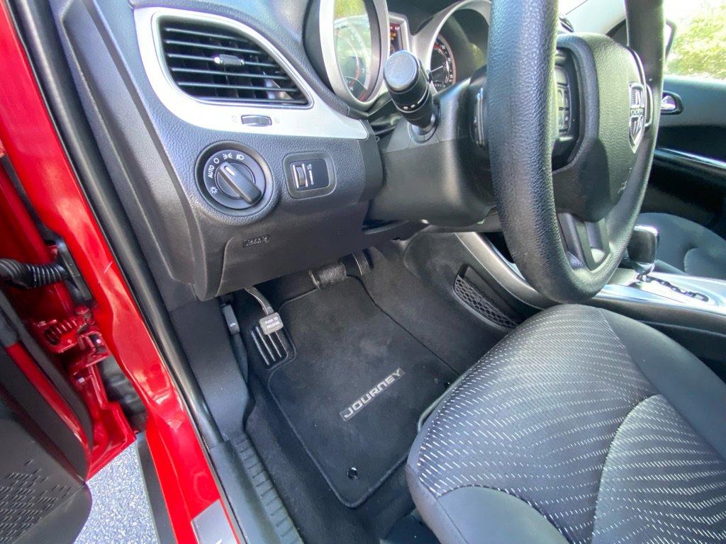 Used 2017 Dodge Journey SE FWD image 31