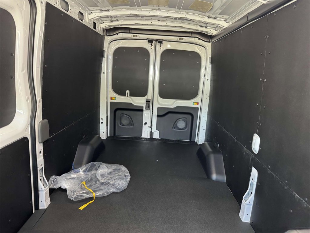 New 2025 Ford Transit 250 148 Medium Roof w/ Load Area Protection Package image 15