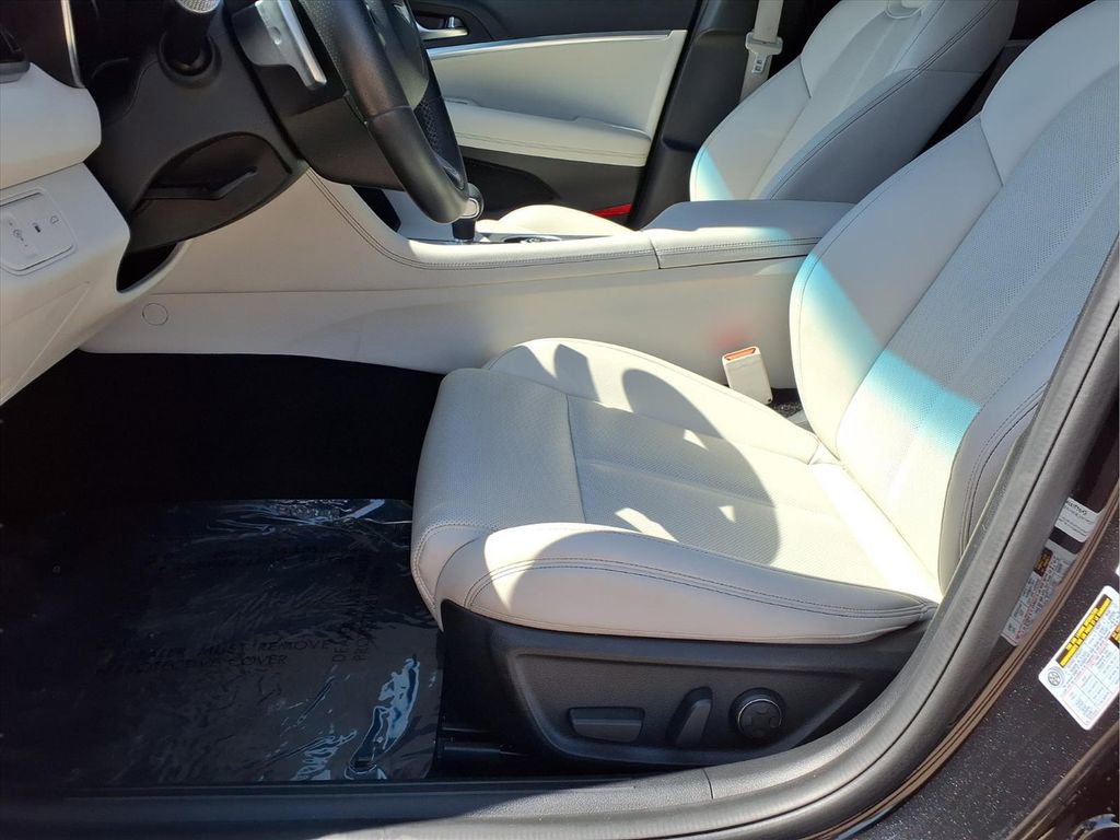 Used 2024 Genesis G70 2.5T RWD image 24