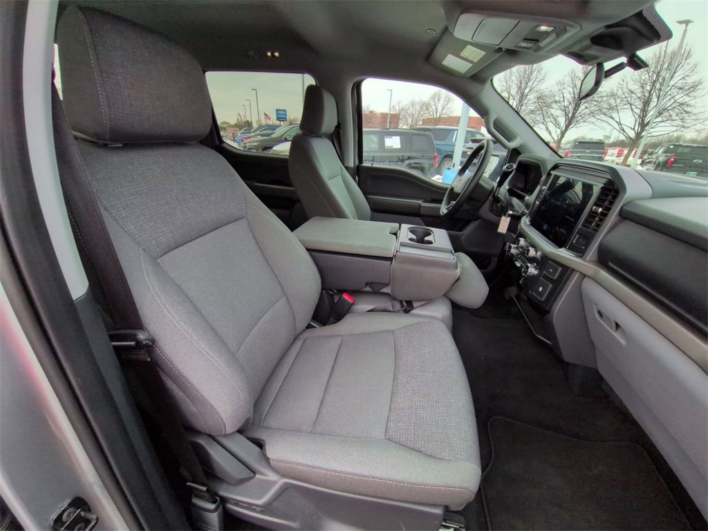 Used 2025 Ford F150 XLT w/ Equipment Group 301A Standard image 26