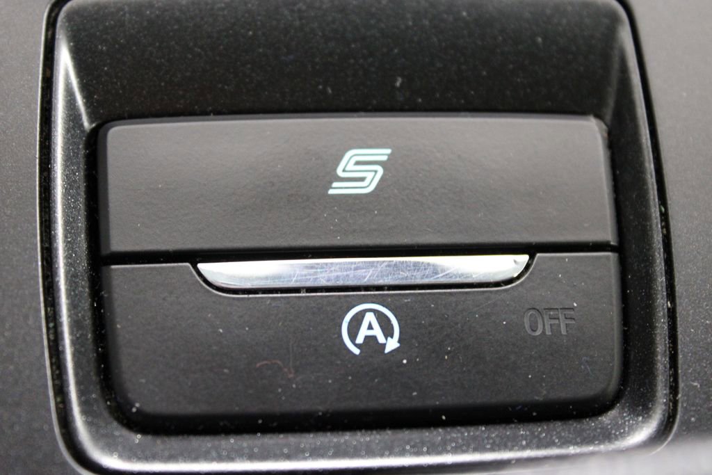 Used 2020 Ford Fusion SE image 29