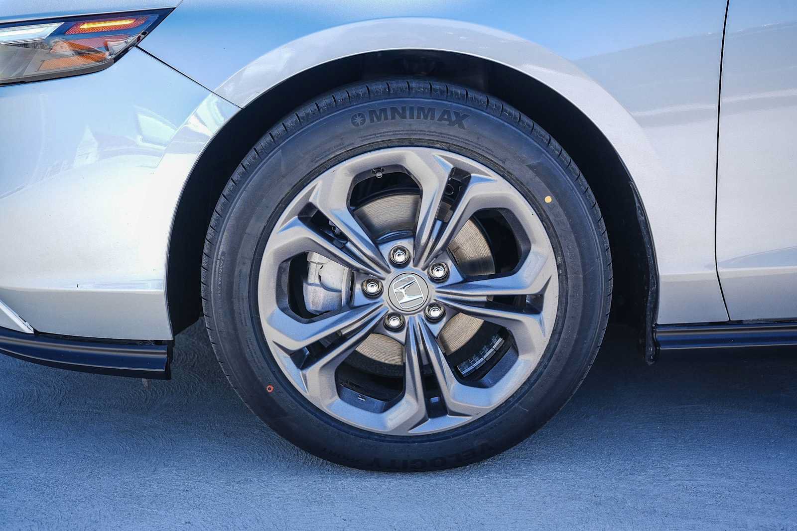 Used 2023 Honda Accord EX image 11
