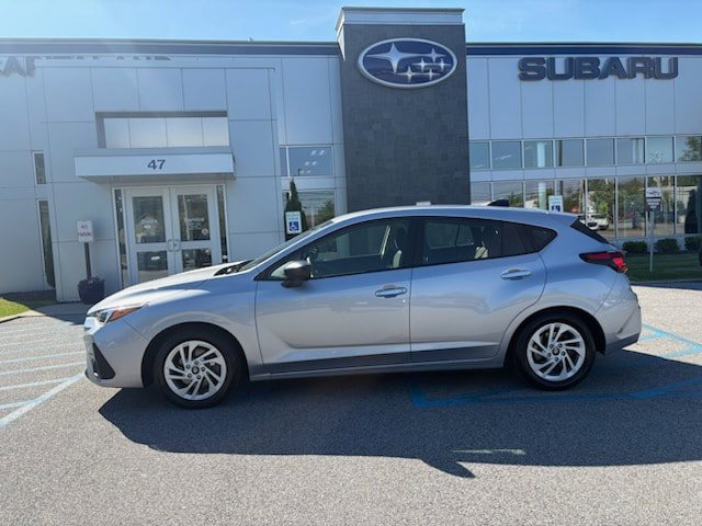 Used 2024 Subaru Impreza 2.0i AWD/4WD image 2