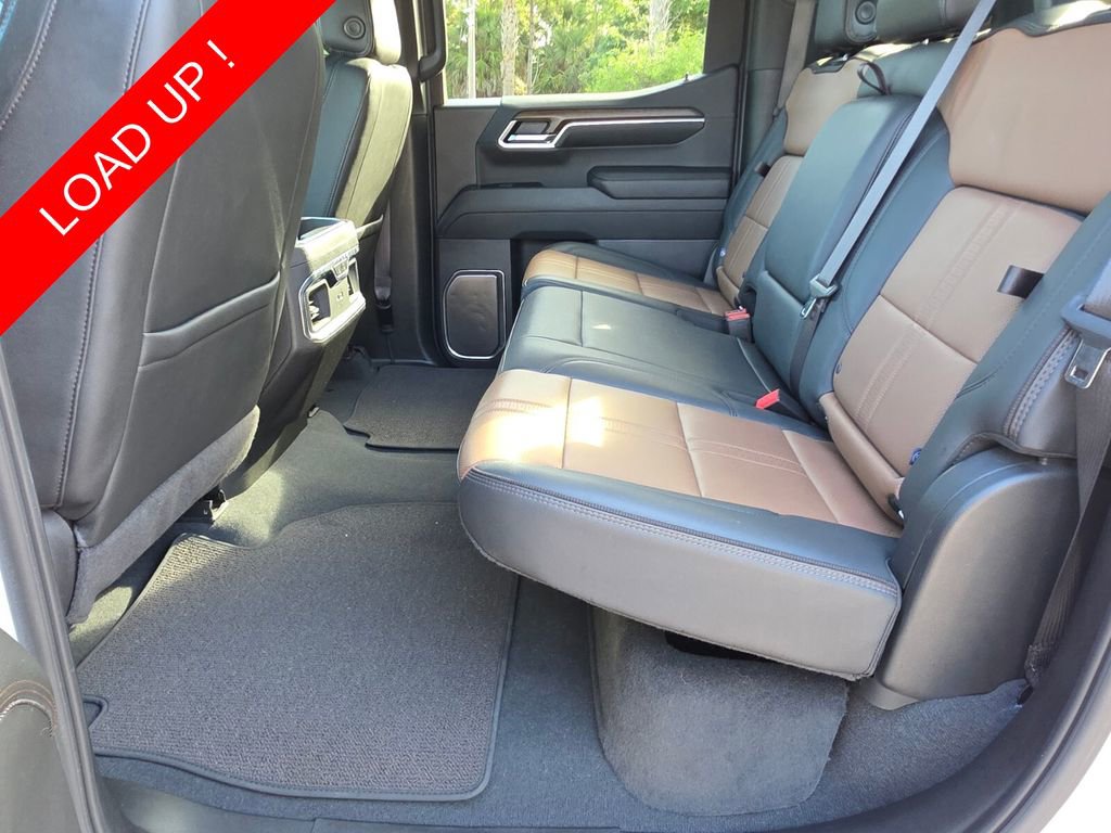 Used 2024 Chevrolet Silverado 1500 High Country w/ Technology Package image 21