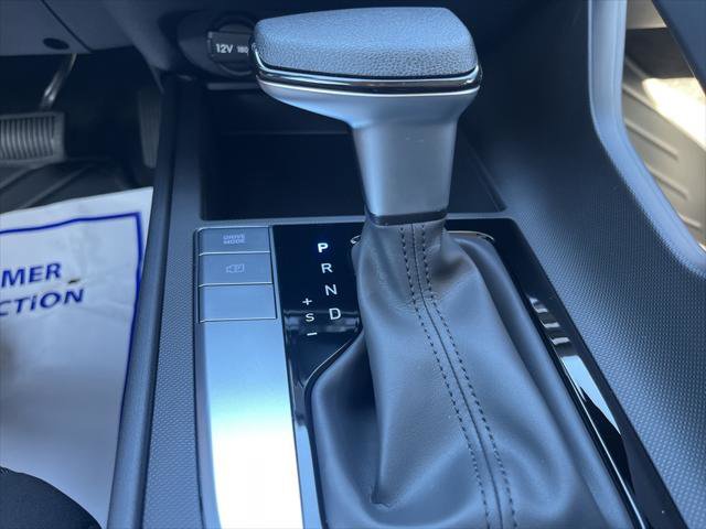 New 2025 Hyundai Elantra SE image 16