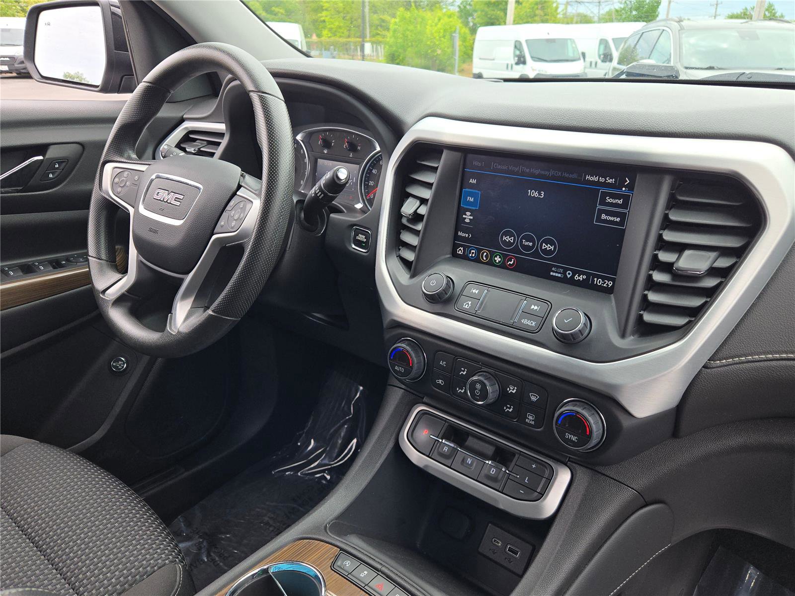 Used 2023 GMC Acadia SLE w/ Driver Convenience Package AWD/4WD image 8