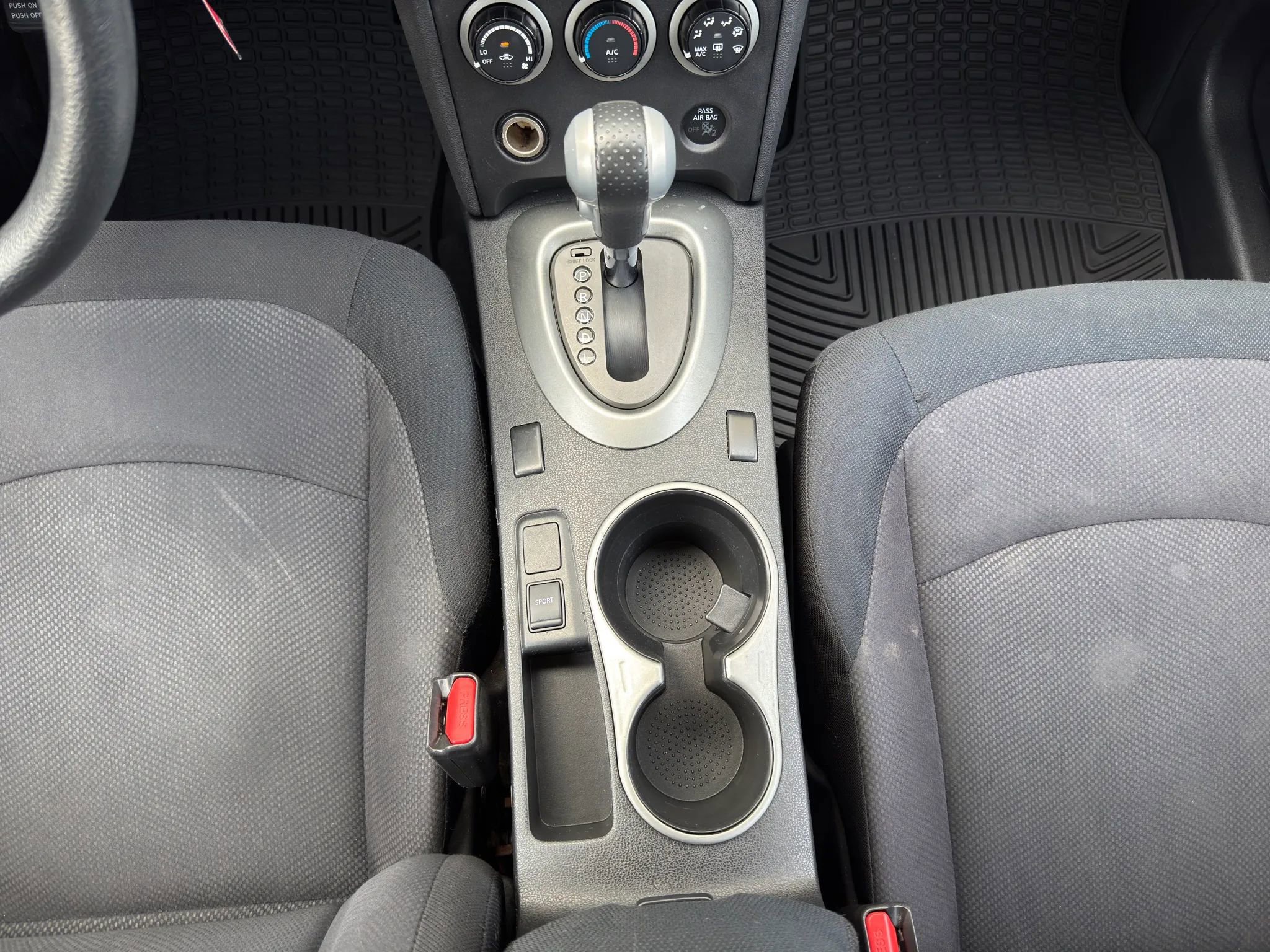 Used 2012 Nissan Rogue S FWD image 23