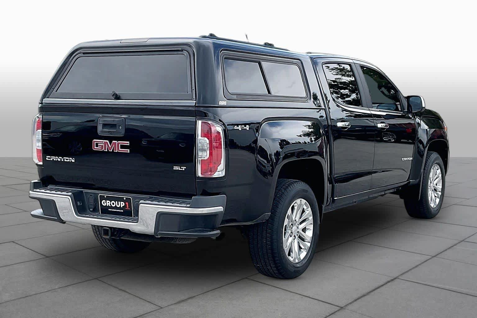 Used 2015 GMC Canyon SLT w/ Driver Alert Package AWD/4WD image 13