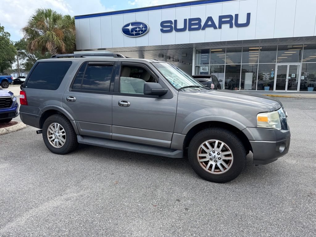 Used 2011 Ford Expedition XLT RWD image 1