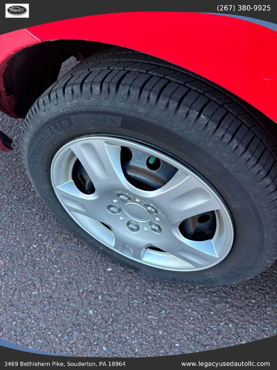 Used 2010 Toyota Matrix image 14