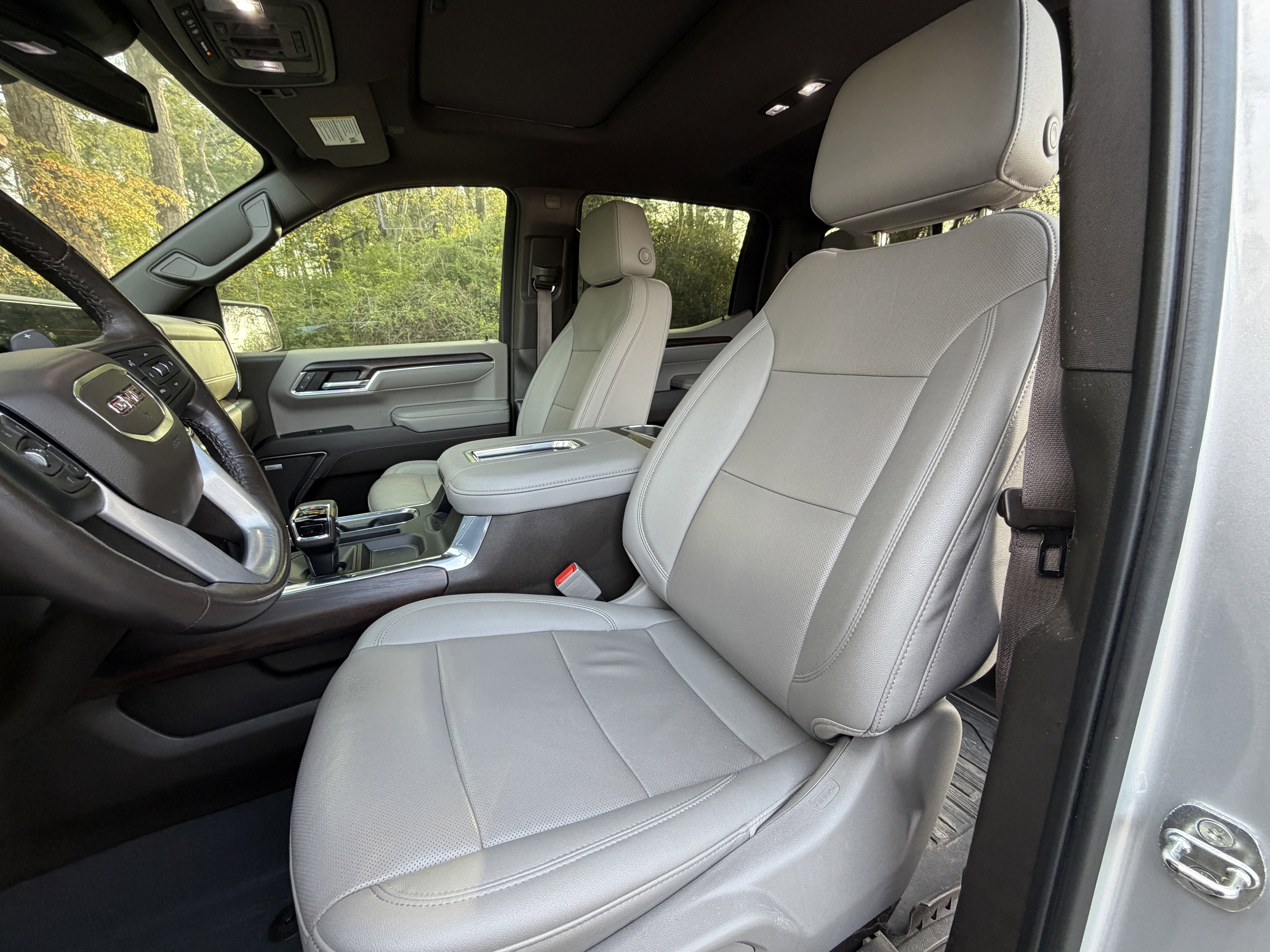 Used 2022 GMC Sierra 1500 SLT w/ SLT Premium Plus Package image 10